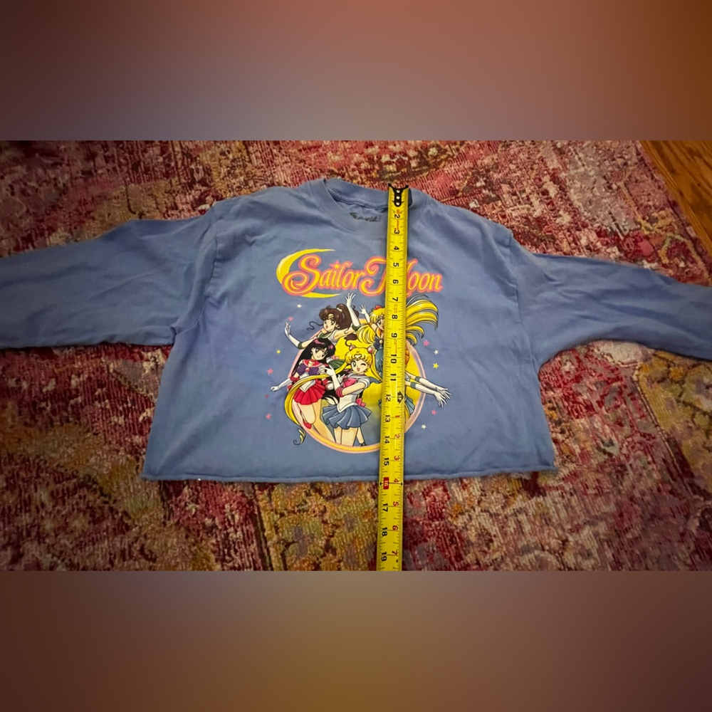 Vintage top - blue long sleeve crop shirt - Sailor moon - Picture 4 of 13